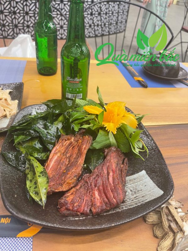 thịt heo gác bếp mồi nhậu cực bén