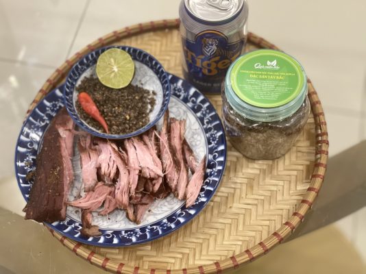 thịt heo gác bếp Tây Bắc, thớ thịt thơm ngon